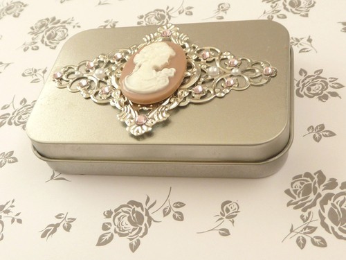 Edle dose aus metall - edle,