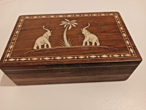 Alter kleiner holzkasten - kleiner,